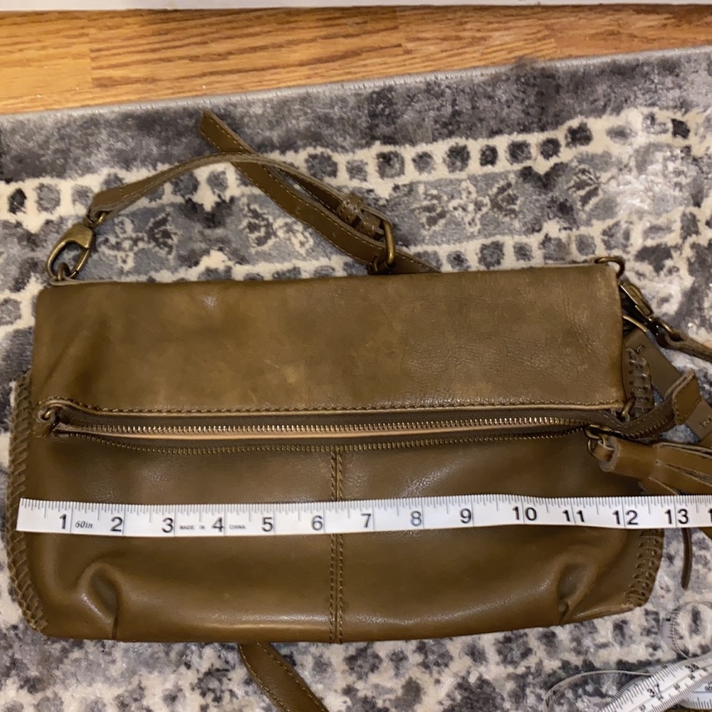 Lucky Brand leather crossbody fold over flap bag and tassel - Picture 7 of 14